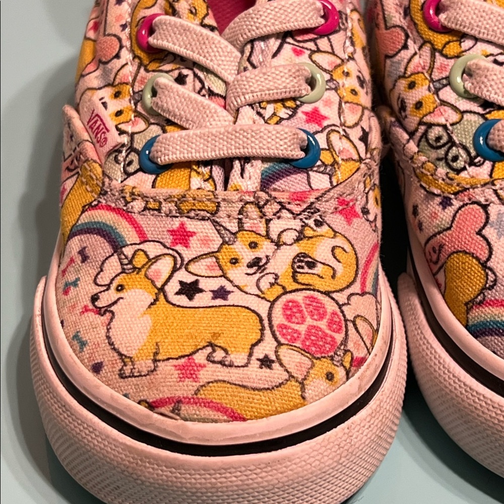 Vans - Picture 3 of 7